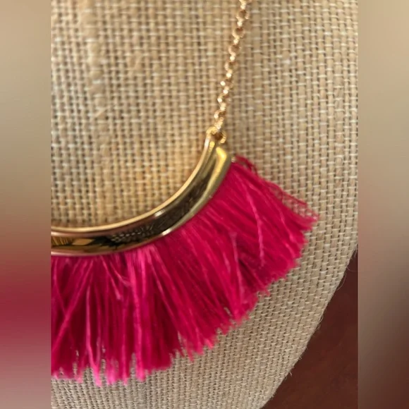 Stella & Dot Hot Pink Fringe Gold Bar Necklace - Picture 2 of 3